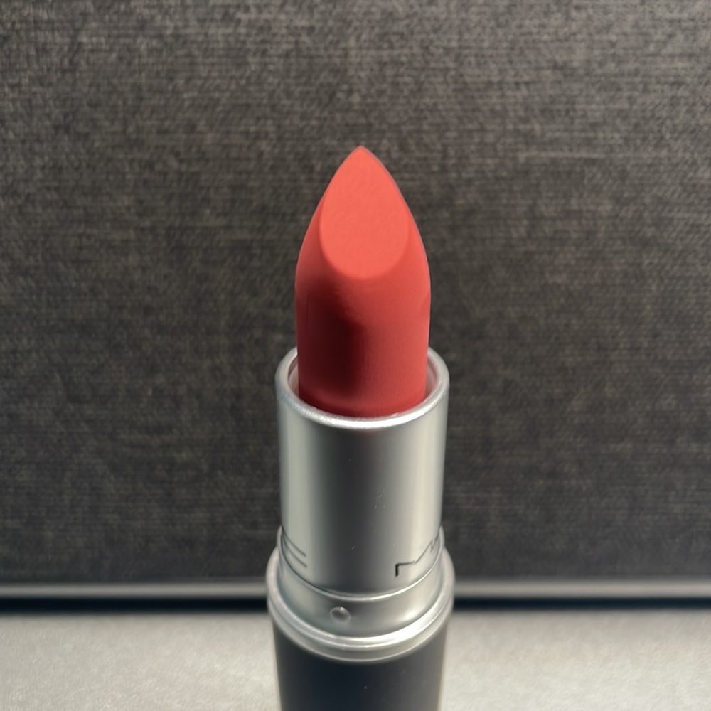 Mac 923 Stay Curious lipstick - NEVER USED.. New in the box